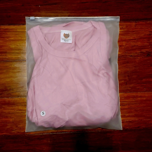 NWT,FACTORY SEALED. Bodycon Pink Ribbed Ruched Gathered Sides Mini Dress - Picture 4 of 4